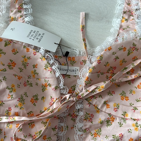 Rumors floral lace top - Picture 2 of 4